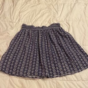 navy and white skirt!!!